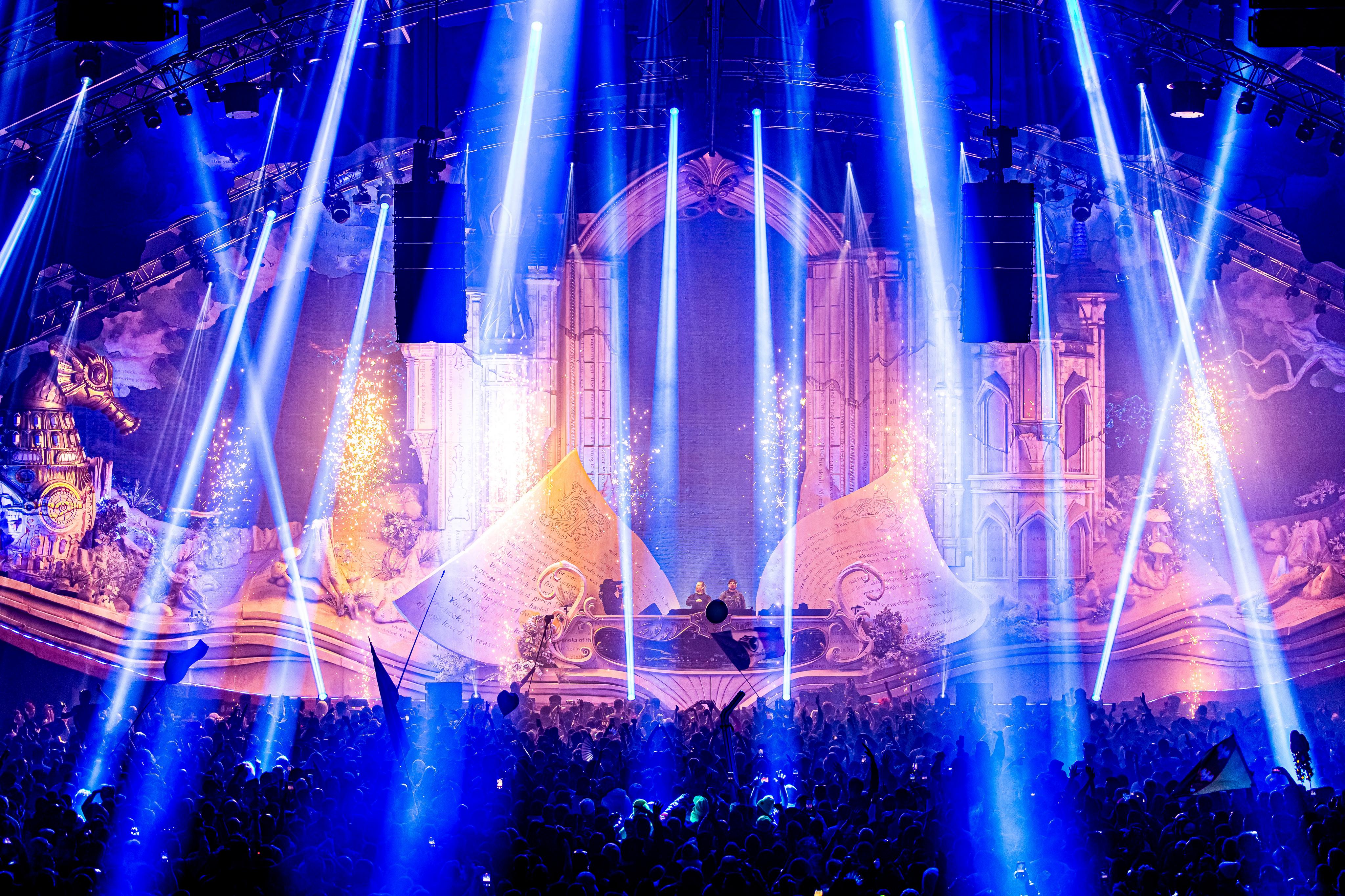 ピオ　tommorowland.bacca Relive One World Radio's 'The Sound of Ibiza'