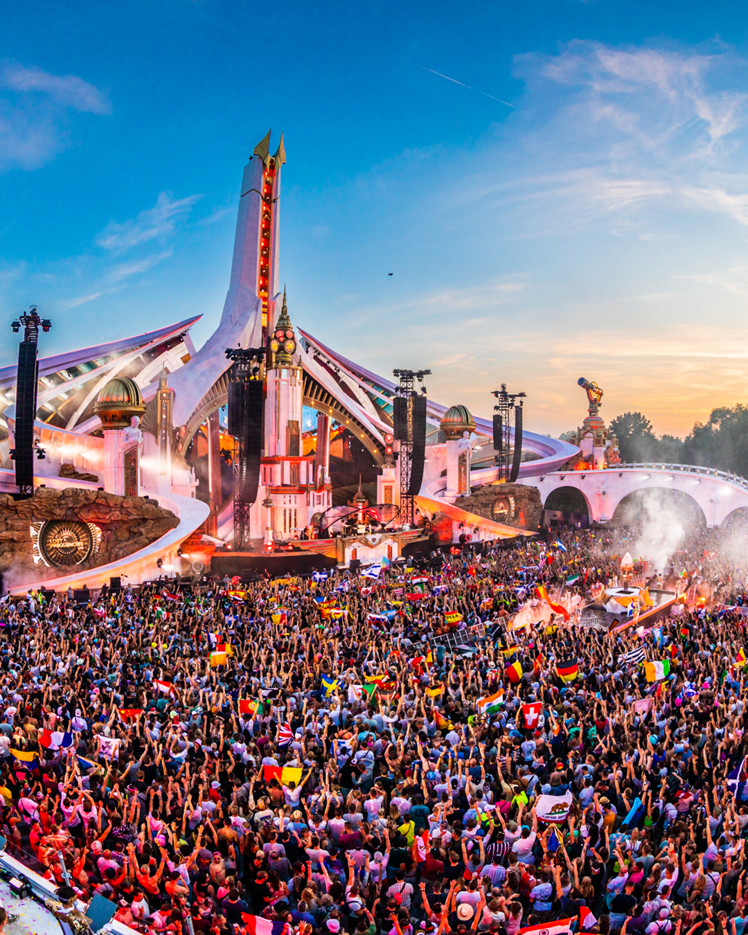 Mainstage Reflection of Love 