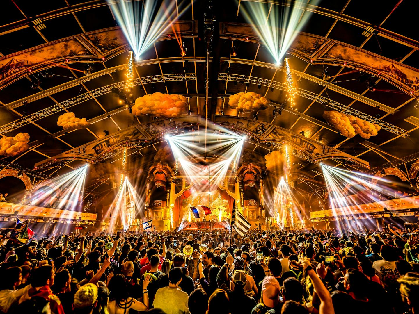 Amicorum Spectaculum’ Mainstage
