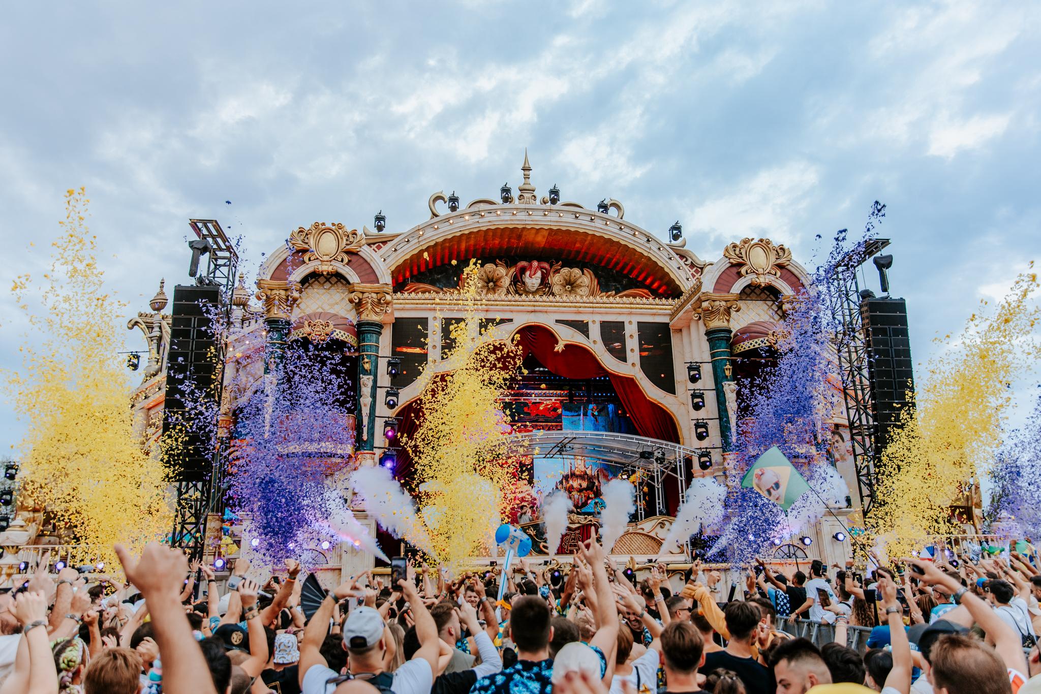 The gates of DreamVille have opened for weekend 2 of Tomorrowland